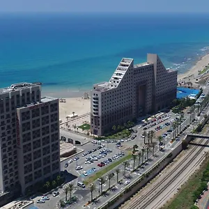 בדוק זמינות